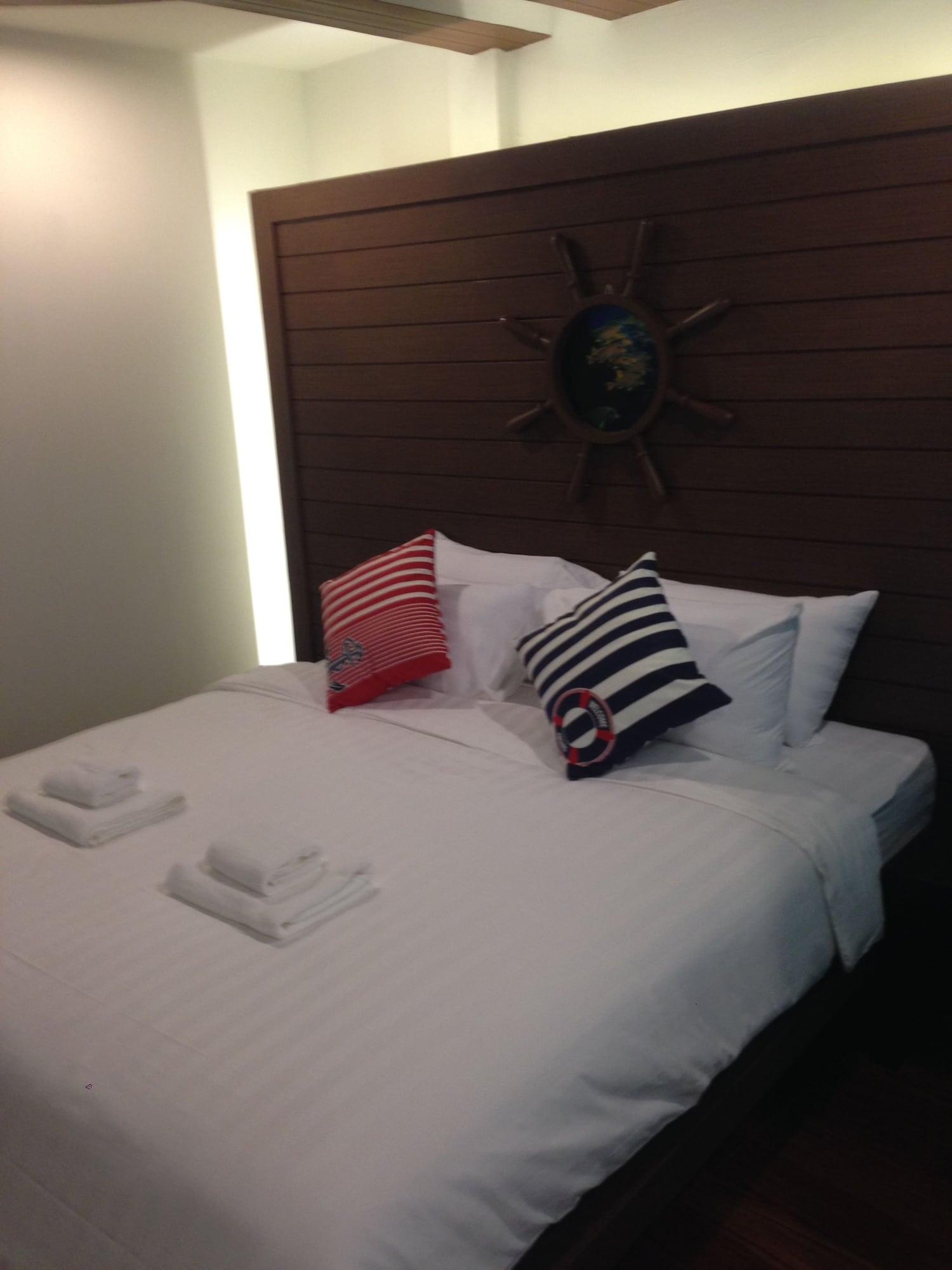 Bed By Cruise Hotel At Samakkhi-Tivanont Нонтхабурі Екстер'єр фото