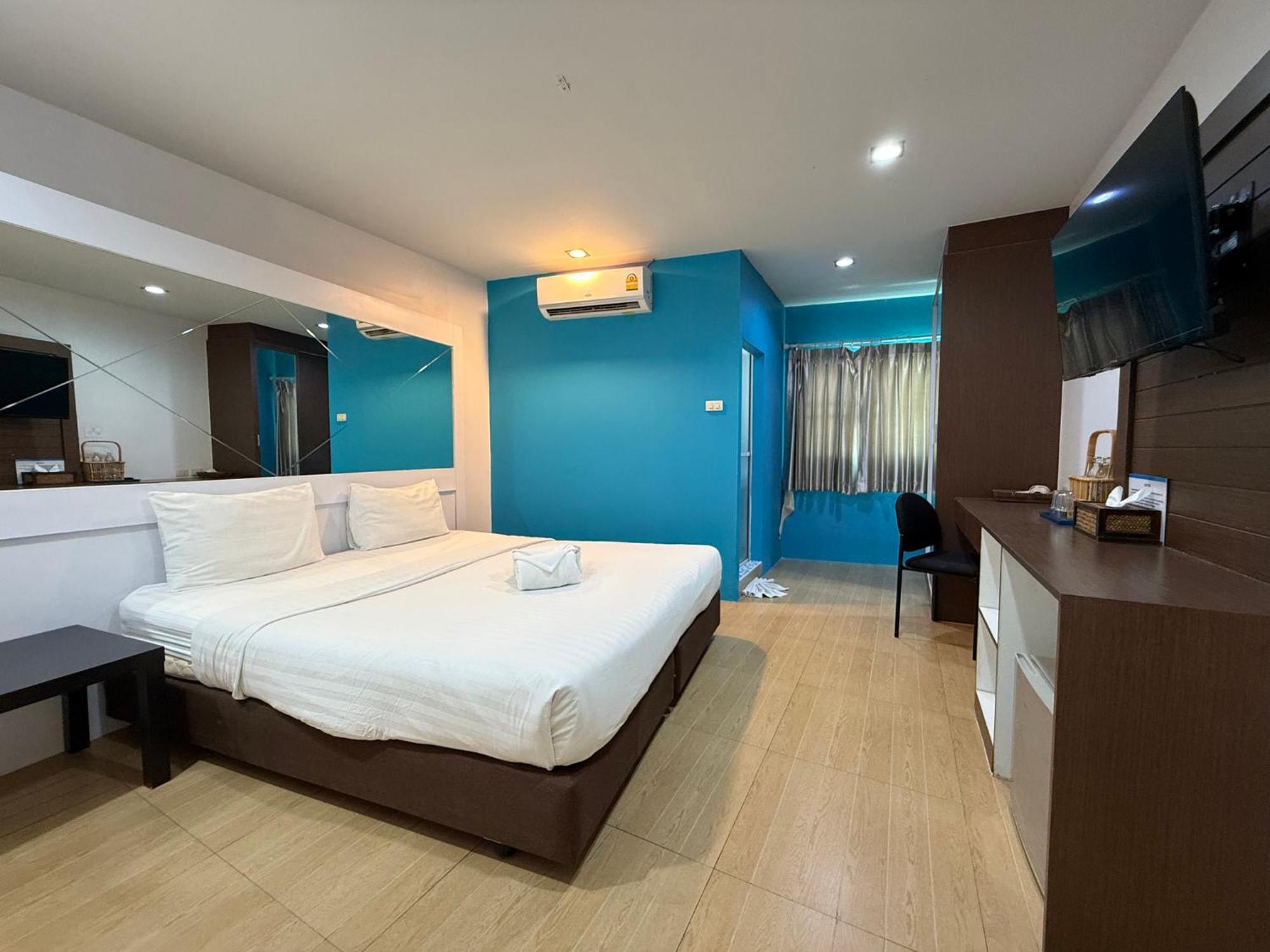 Bed By Cruise Hotel At Samakkhi-Tivanont Нонтхабурі Екстер'єр фото