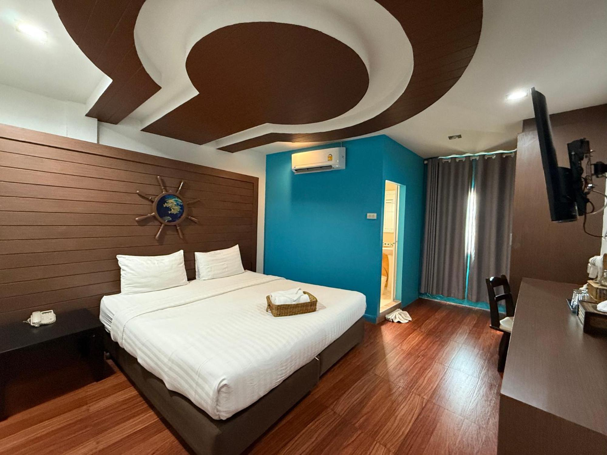 Bed By Cruise Hotel At Samakkhi-Tivanont Нонтхабурі Екстер'єр фото
